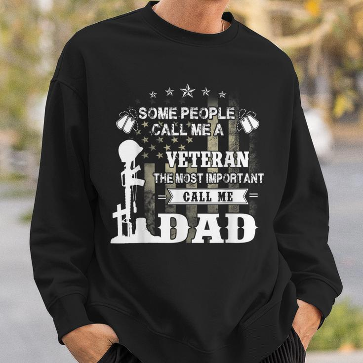 Never Underestimate The Power Of Veteran Dad Gift For Mens Sweatshirt Gifts for Him