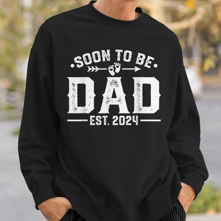 Promoted To Daddy Est 2024 Soon To Be Dad 2024 Sweatshirt Gifts for Him