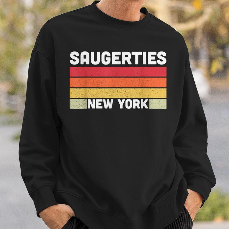 Saugerties Ny New York City Home Roots Retro 80S Sweatshirt Gifts for Him