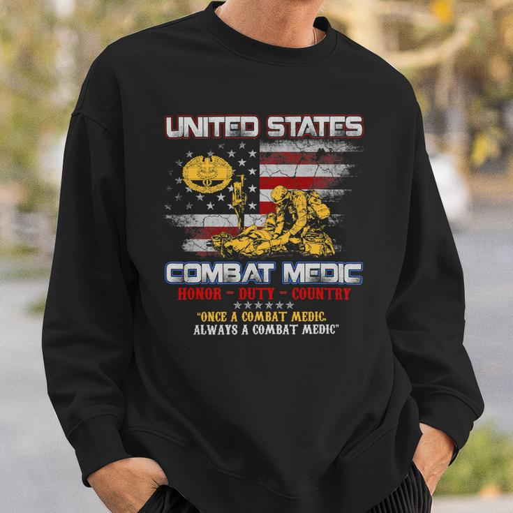 Veteran Vets US Army Combat Medic Veteran Vintage Honor Duty Country 153 Veterans Sweatshirt Gifts for Him