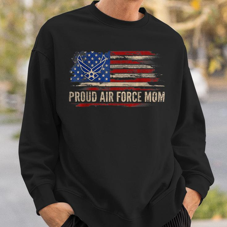 Veteran Vets Vintage Proud Air Force Mom American Flag Veteran Gift Veterans Sweatshirt Gifts for Him