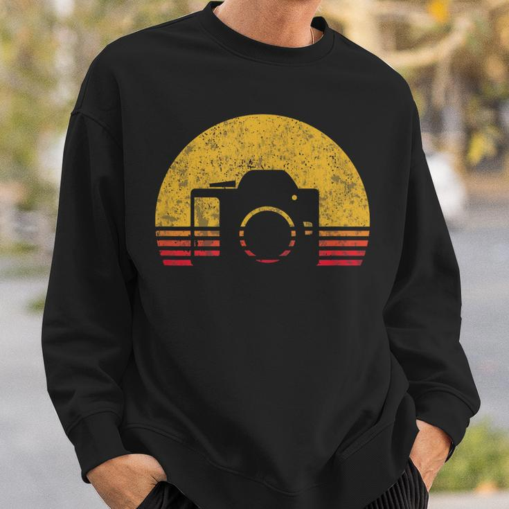 Vintage Retro Sunset Camera Photographer Gift Sweatshirt Gifts for Him