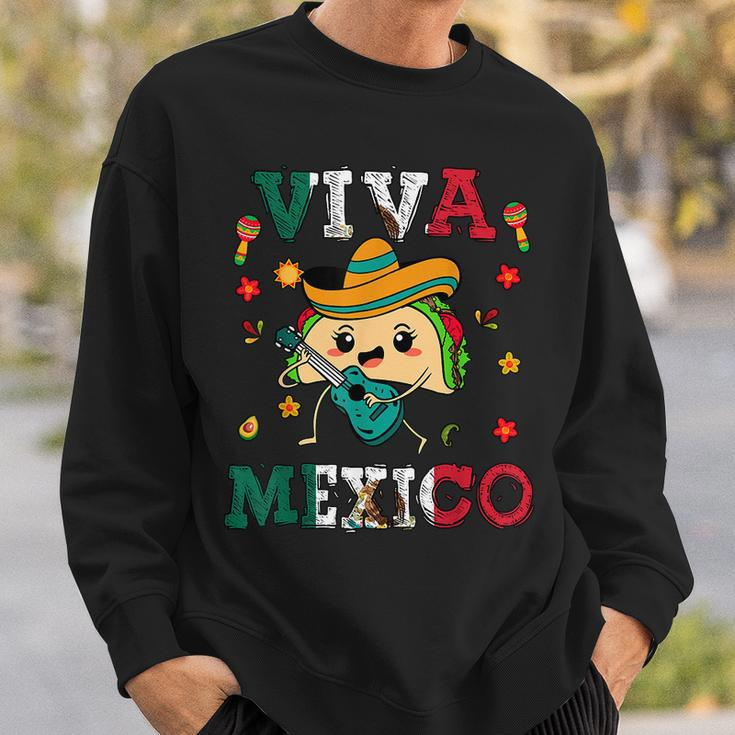Viva Mexico Mexican Flag Independence Day Cute Taco Sweatshirt Gifts for Him