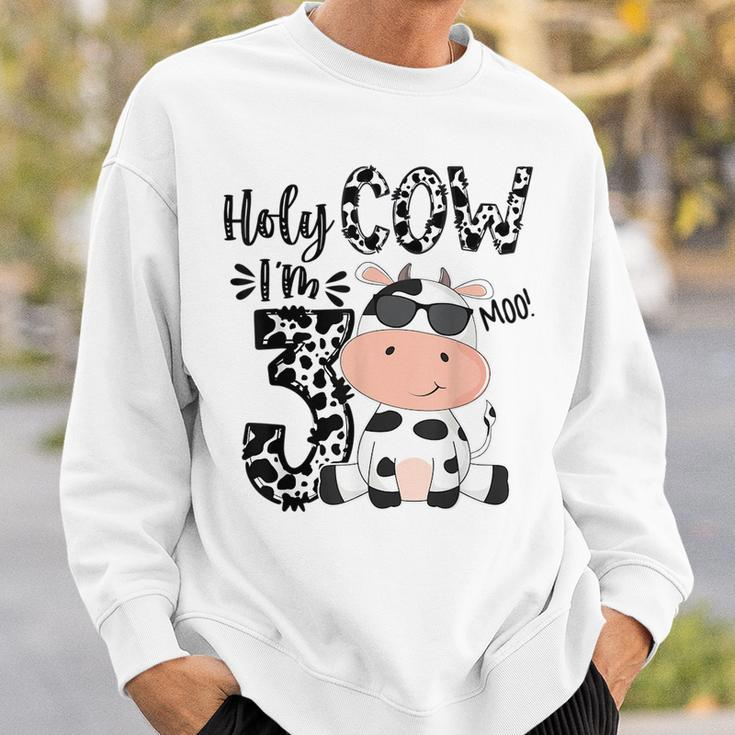 Kids Holy Cow Im 3 Birthday Boy 3Rd Cow Farm Animals Bday Sweatshirt Gifts for Him
