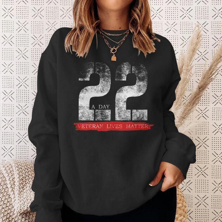 22 A Day Veteran Lives Matter Military Suicide Awareness Sweatshirt Gifts for Her