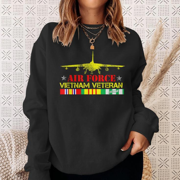 Air Force Vietnam Veteran Us Veterans Old Men Gift Sweatshirt Gifts for Her