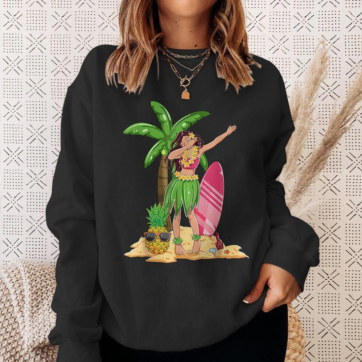 Dabbing Hawaiian Girl Summer Vacation Hawaii Pineapple Palm Sweatshirt Gifts for Her
