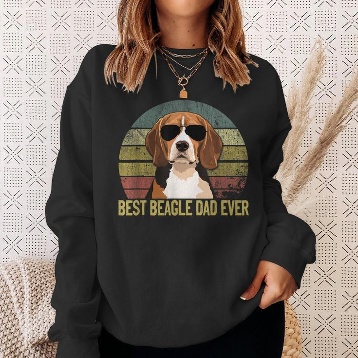 Fathers Day Beagle Dog Dad Vintage Best Beagle Dad Ever Gift For Mens Sweatshirt Gifts for Her