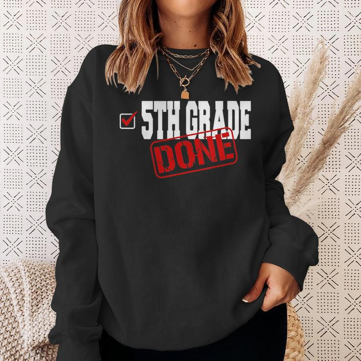 Funny 5Th Grade Done End Of Year - Last Day Of School Youth Sweatshirt Gifts for Her