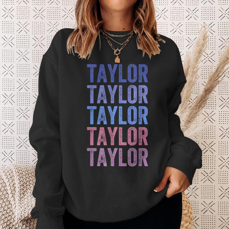 Funny Retro Repeated Text Design First Name Taylor Sweatshirt Gifts for Her