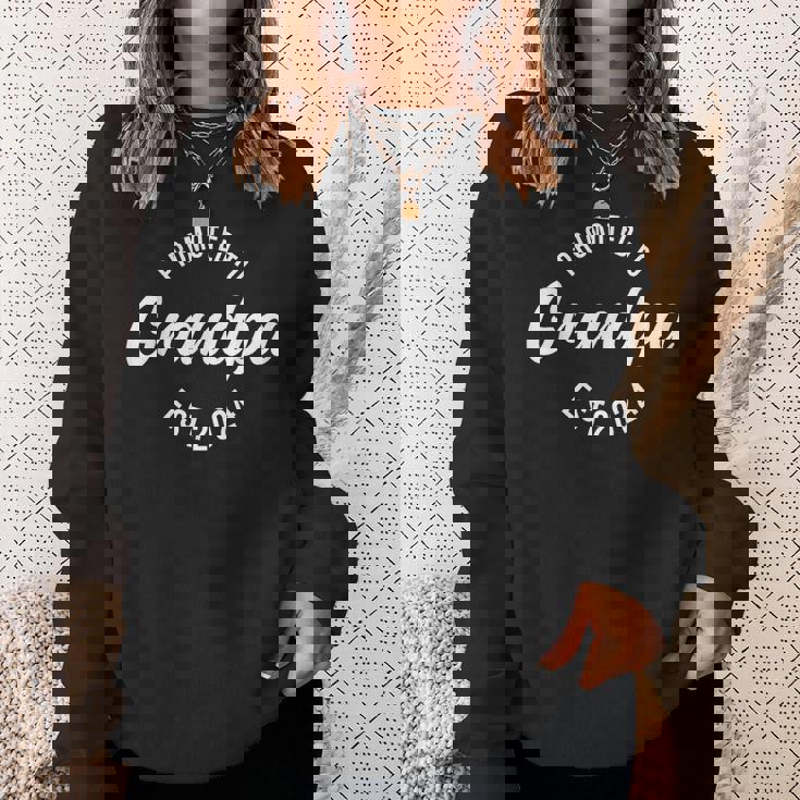 Grandpa To Be 1St Time 2024 Promoted To Grandpa 2024 Sweatshirt Gifts for Her