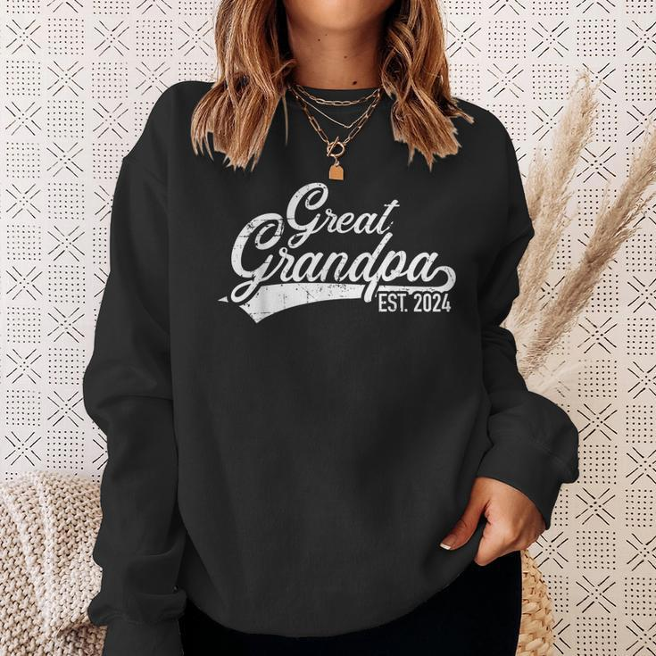 Great Grandpa Est 2024 For Pregnancy Announcement Sweatshirt Gifts for Her