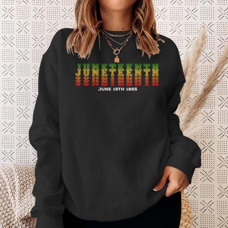 Happy Junenth Is My Independence Day Free Ish Black Men Sweatshirt Gifts for Her