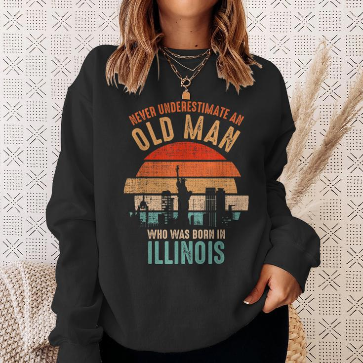 Mb Never Underestimate An Old Man Born In Indiana Sweatshirt Gifts for Her