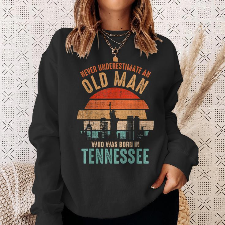 Mb Never Underestimate An Old Man Born In Tennessee Sweatshirt Gifts for Her