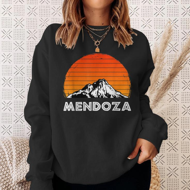 Mendoza Argentina Vintage Retro Argentinian Mountains Andes Sweatshirt Gifts for Her