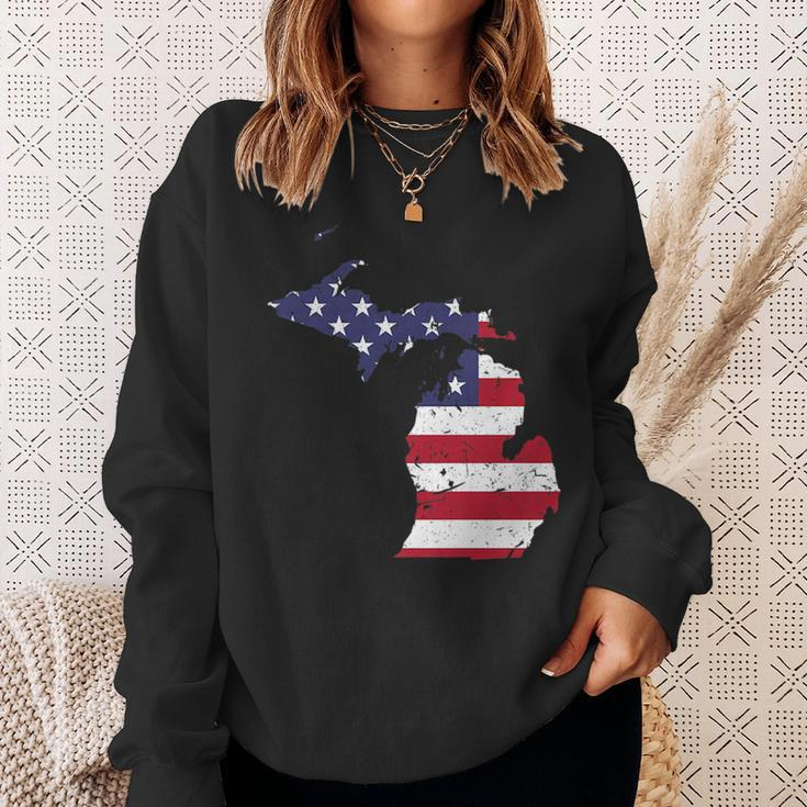 Michigan Map State American Flag 4Th Of July Pride Sweatshirt Gifts for Her