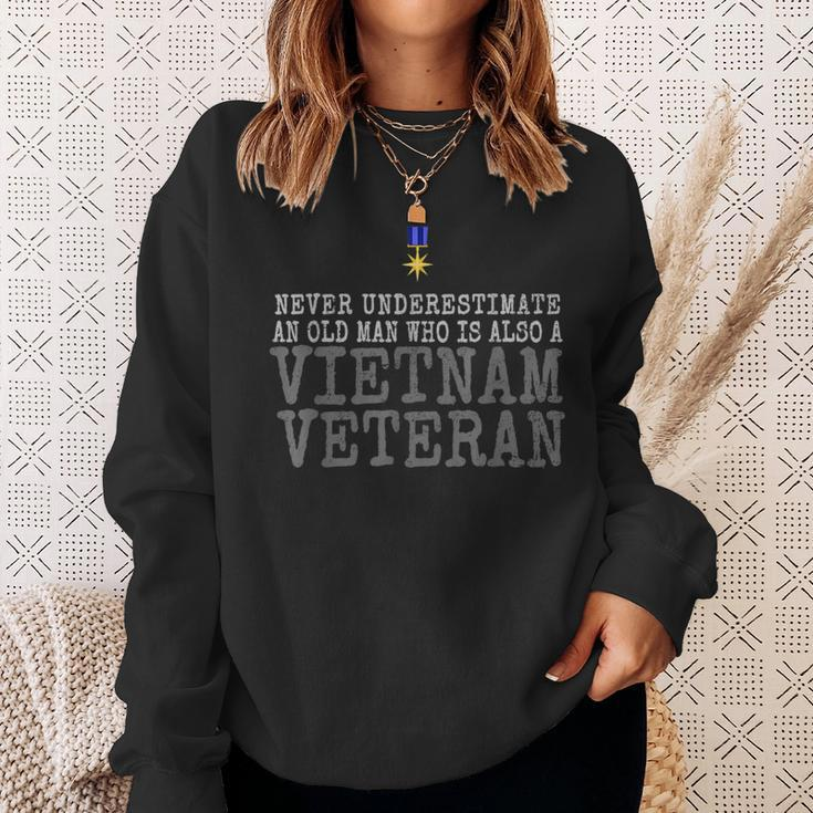 Never Underestimate An Old Man Who Is Vietnam Veteran Gift For Mens Sweatshirt Gifts for Her