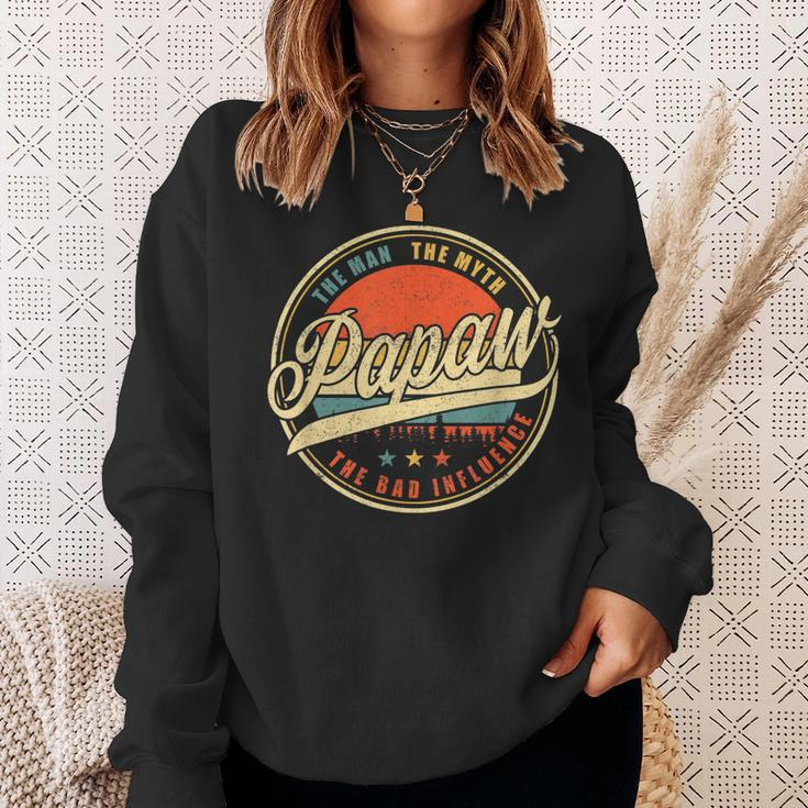 Papaw Retro Vintage Funny Papaw Fathers Day Gift Grandpa Sweatshirt Gifts for Her