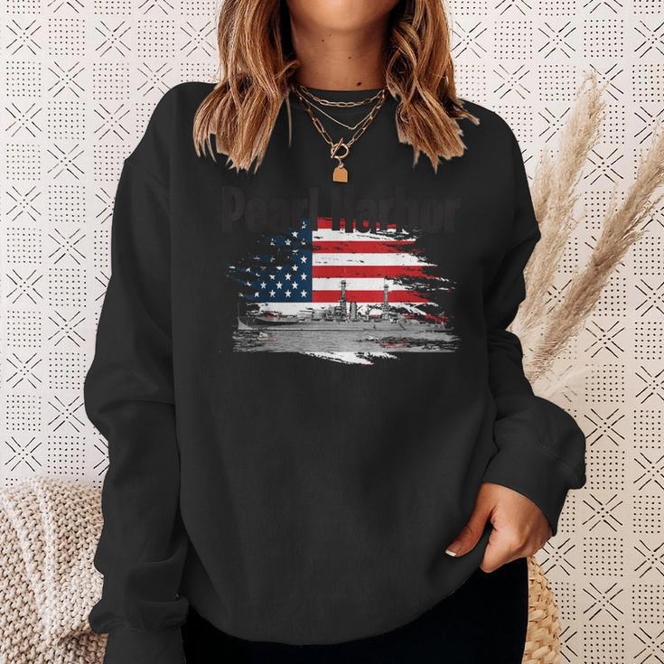 Pearl Harbor Memorial Remembrance Sweatshirt Gifts for Her