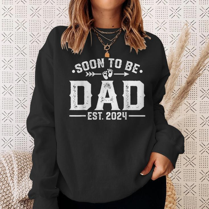 Promoted To Daddy Est 2024 Soon To Be Dad 2024 Sweatshirt Gifts for Her