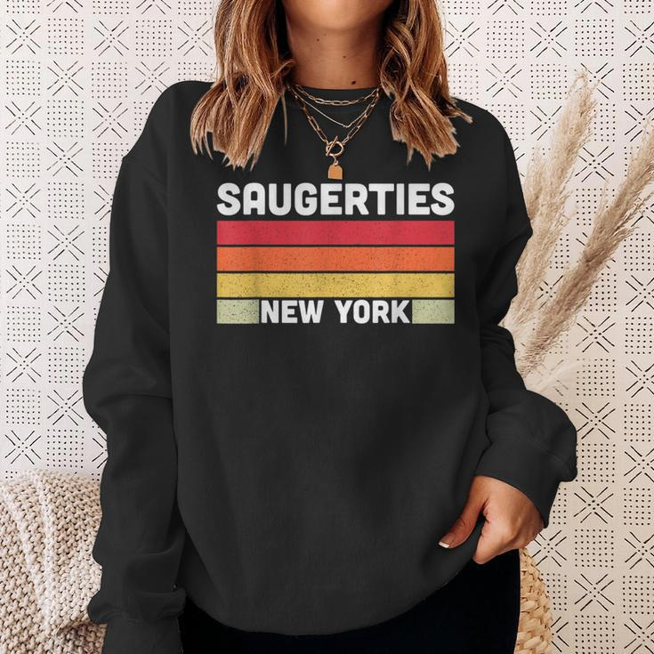 Saugerties Ny New York City Home Roots Retro 80S Sweatshirt Gifts for Her