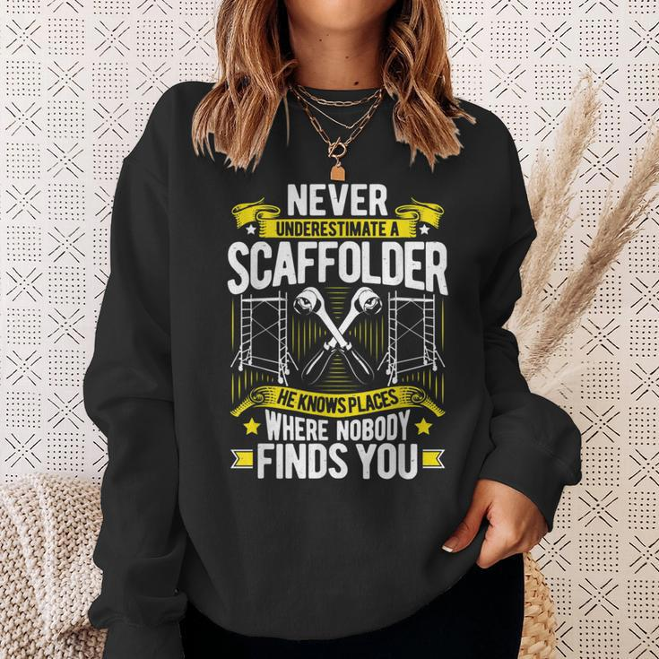 Scaffolding Never Underestimate A Scaffolder Sweatshirt Gifts for Her