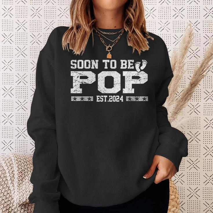 Soon To Be Pop Est 2024 Father's Day First Time New Dad Sweatshirt Gifts for Her