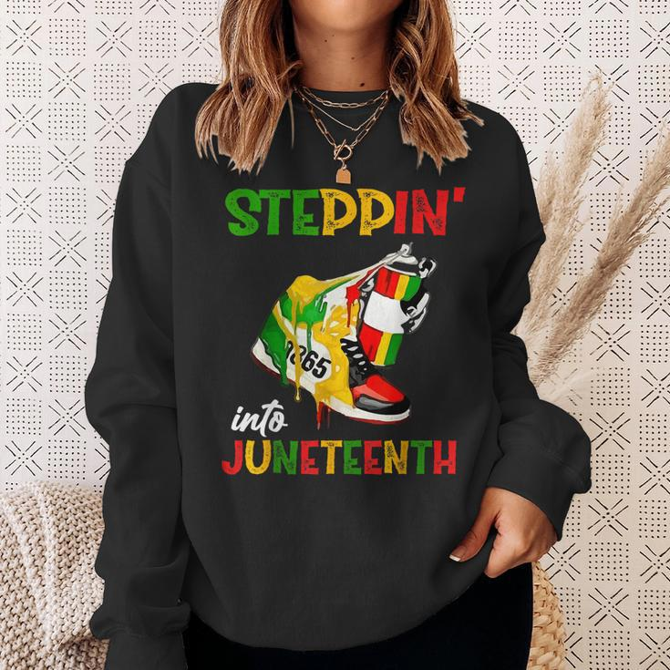 Stepping Into Junenth 1865 Pride Black African American Sweatshirt Gifts for Her