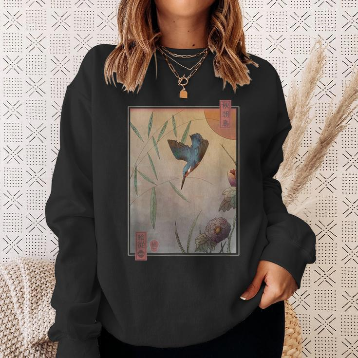 Ukiyo-E Kingfisher Traditional Japanese Bird Illustration Sweatshirt Gifts for Her