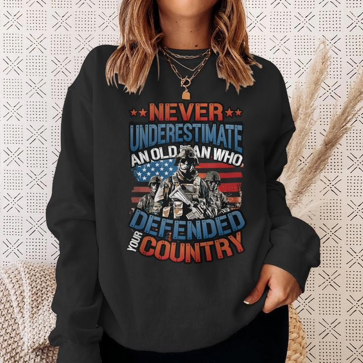 Never Underestimate An Old Man Veterans Day Army Veteran Sweatshirt Gifts for Her