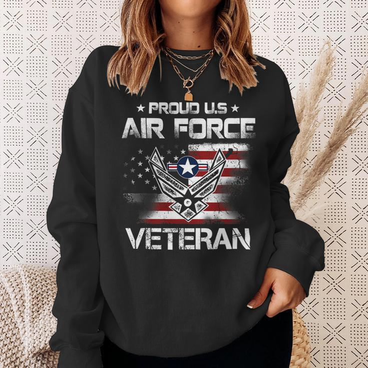 Veteran Vets Vintage Usa Flag Proud To Be Us Air Force Veteran Father Day Veterans Sweatshirt Gifts for Her