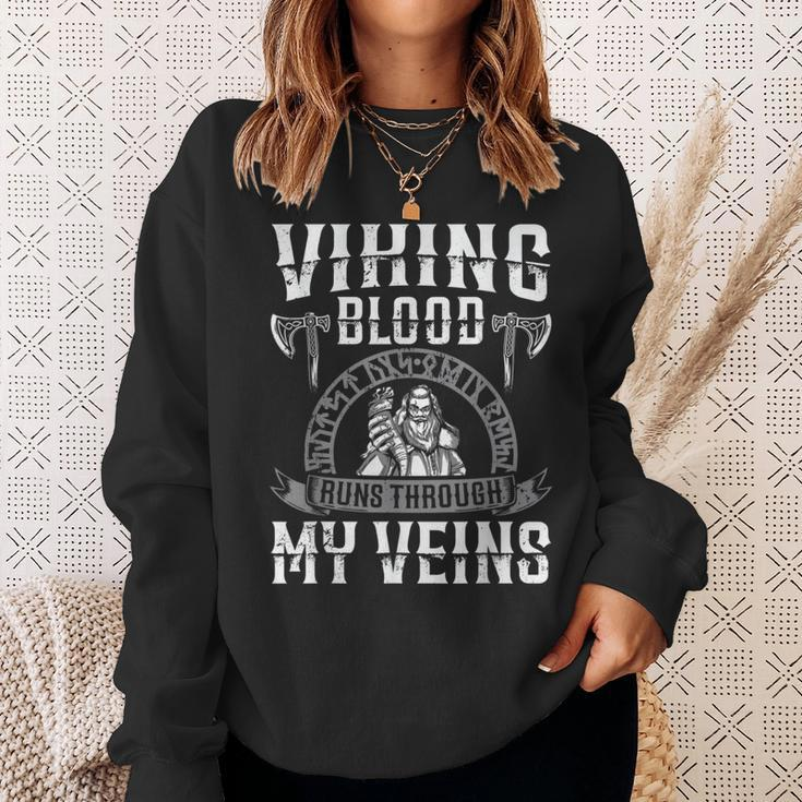Viking Blood Runs Through My Veins Us Independence Day Ax Sweatshirt Gifts for Her