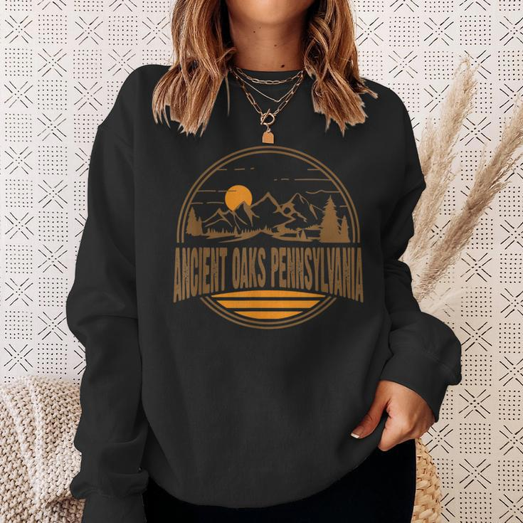 Vintage Ancient Oaks Pennsylvania Mountain Hiking Print Sweatshirt Gifts for Her