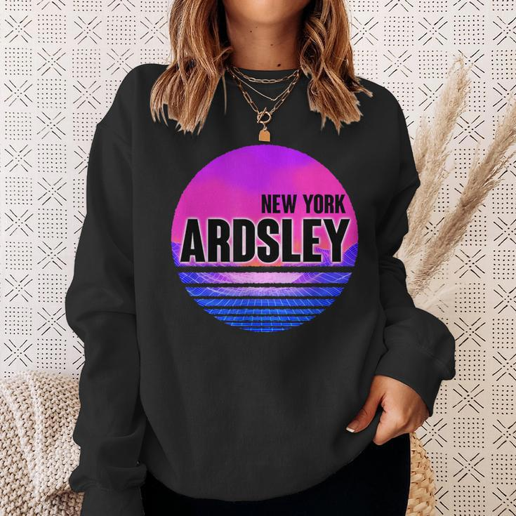 Vintage Ardsley Vaporwave New York Sweatshirt Gifts for Her