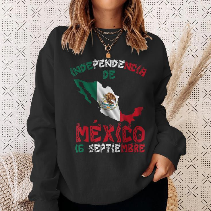 Vintage Mexico Flag 16Th September Mexican Independence Day Sweatshirt Gifts for Her