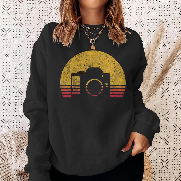 Vintage Retro Sunset Camera Photographer Gift Sweatshirt Gifts for Her