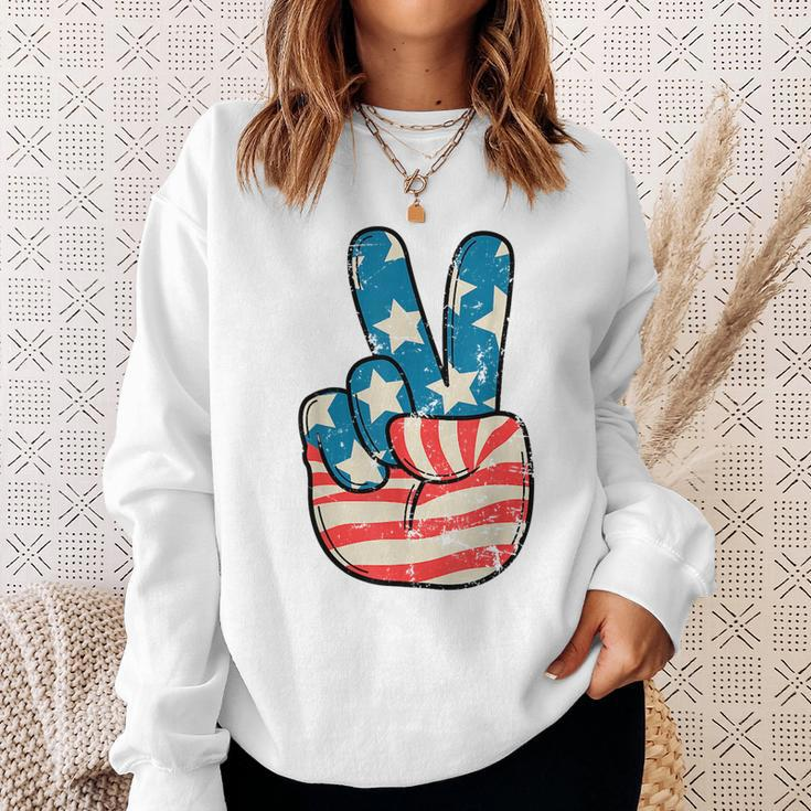 American Flag Peace Sign Hand 4Th Of July Patriotic Men Boys Patriotic Funny Gifts Sweatshirt Gifts for Her