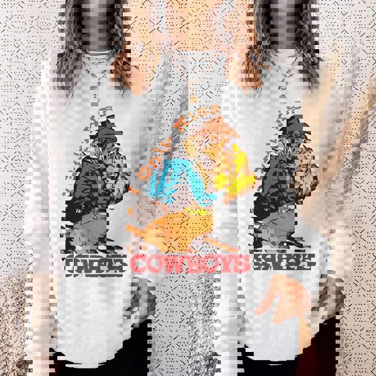 I Only Kiss Cowboys Vintage Western Cowgirl Sweatshirt Gifts for Her