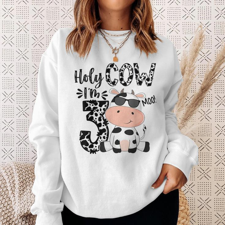 Kids Holy Cow Im 3 Birthday Boy 3Rd Cow Farm Animals Bday Sweatshirt Gifts for Her