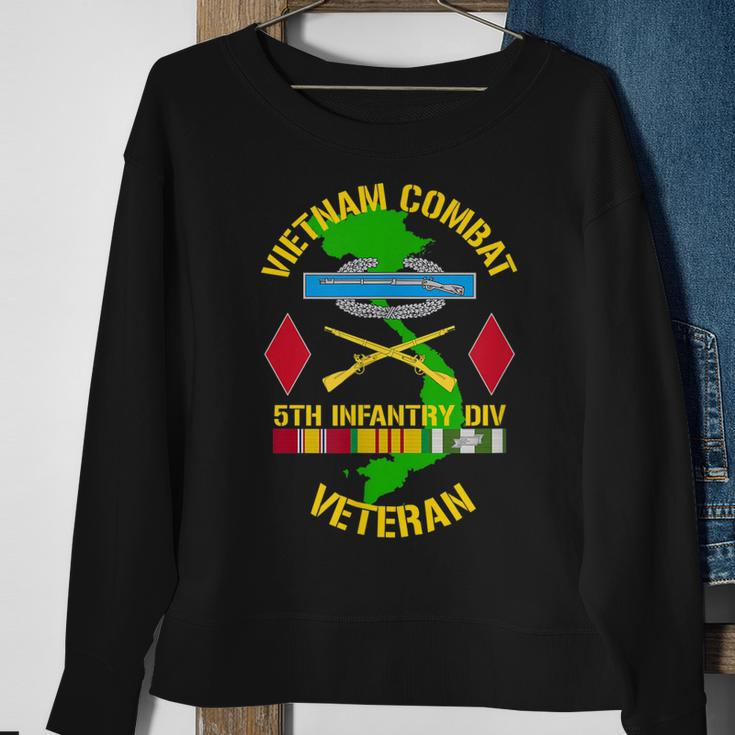 5Th Infantry Division Vietnam Combat Veteran Sweatshirt Gifts for Old Women