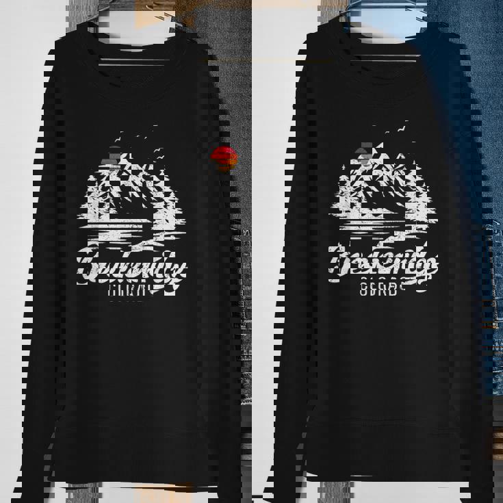 Breckenridge Colorado Vintage Mountain Landscape Sweatshirt Gifts for Old Women