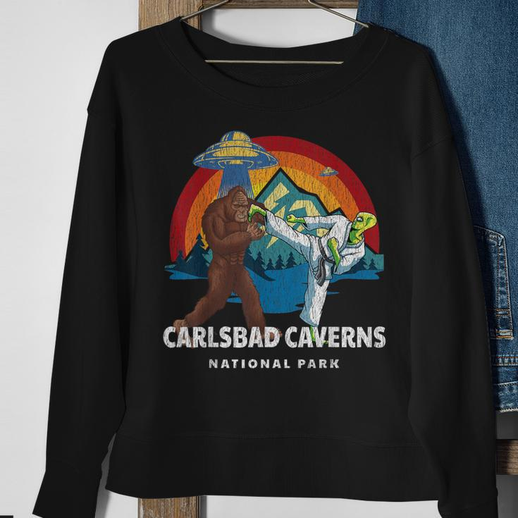 Carlsbad Caverns National Park Bigfoot Alien Vintage Ufo Sweatshirt Gifts for Old Women