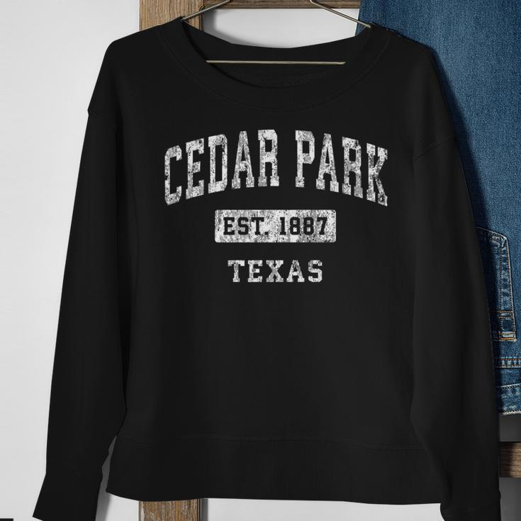 Cedar Park Texas Tx Vintage Established Sports Sweatshirt Gifts for Old Women