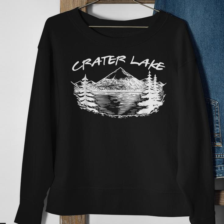 Crater Lake National Park Oregon Hike Outdoors Vintage Sweatshirt Gifts for Old Women