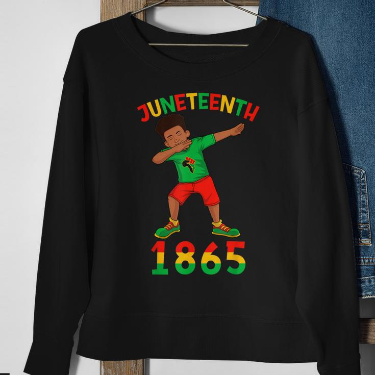 Dabbing Black King Junenth Brown Skin Black Boys Kids Sweatshirt Gifts for Old Women