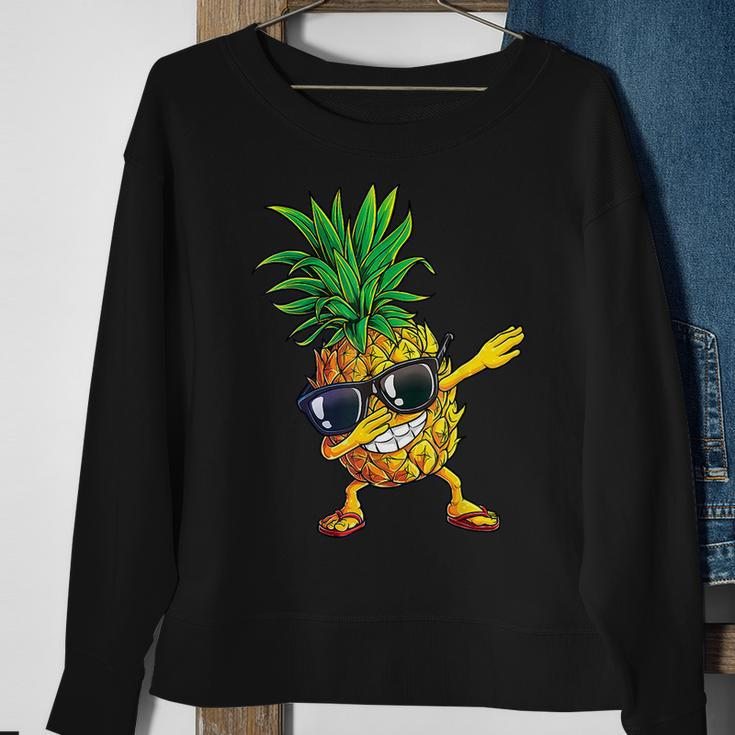 Dabbing Pineapple Sunglasses Aloha Beaches Hawaii Hawaiian Sweatshirt Gifts for Old Women