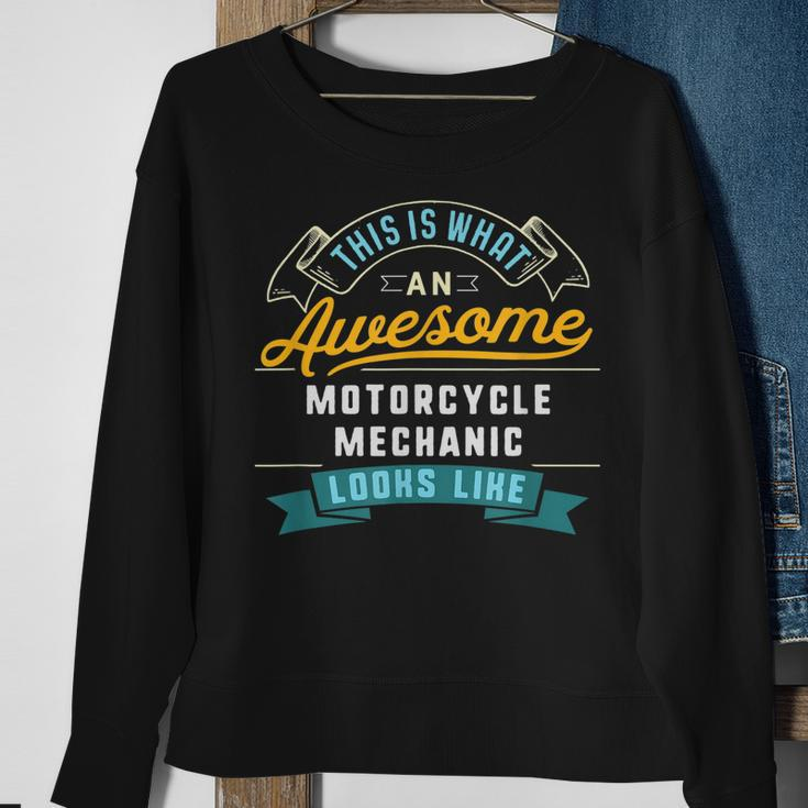 Funny Motorcycle Mechanic Awesome Job Occupation Sweatshirt Gifts for Old Women