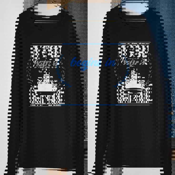 Grand Prairie Born In Grand Prairie Sweatshirt Gifts for Old Women