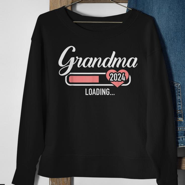 Grandma 2024 Loading For Pregnancy Announcement Sweatshirt Gifts for Old Women